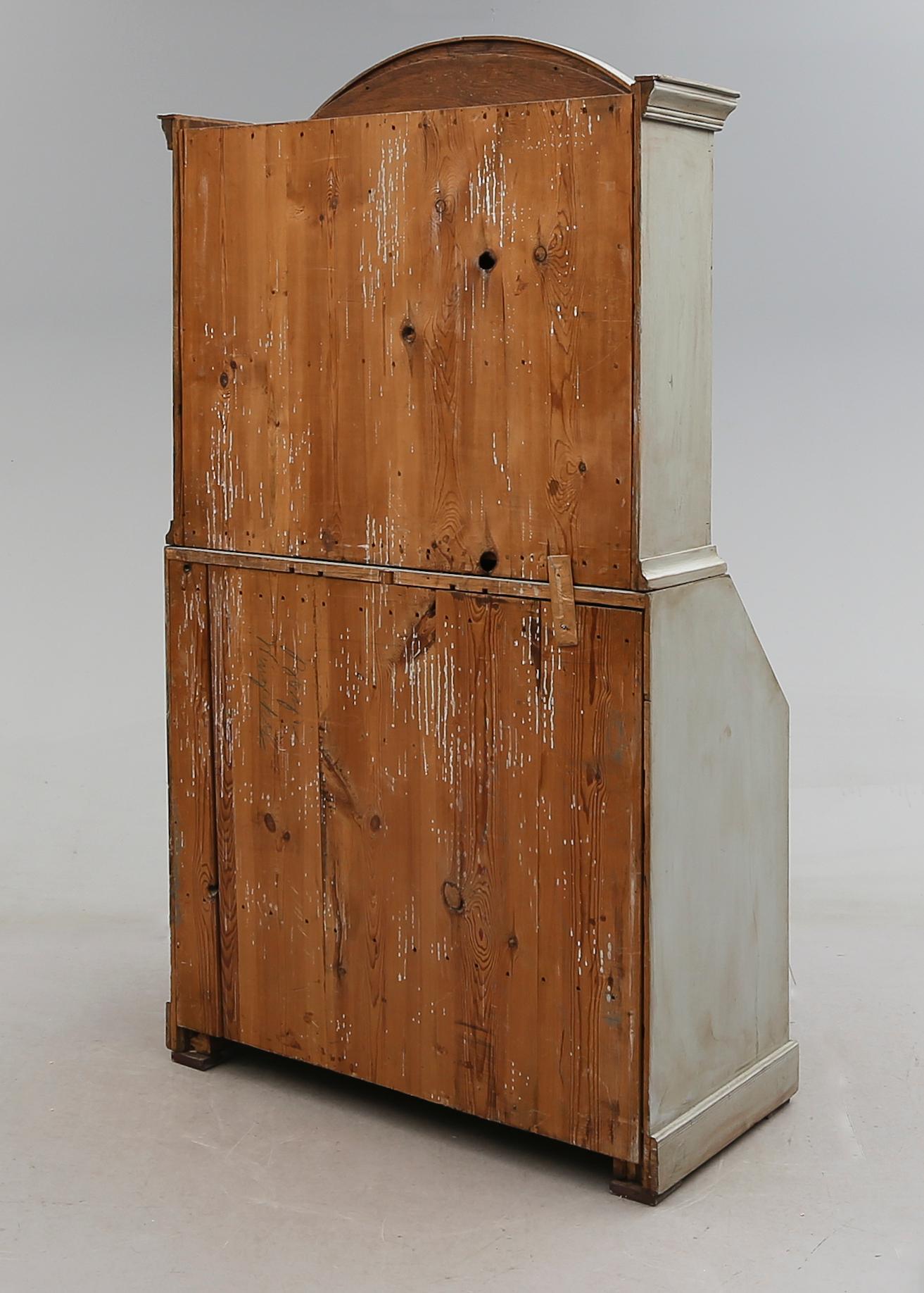 SKRIVSKÅP, 1800-talets första hälft.