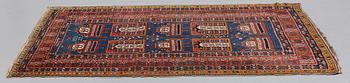 A RUG, antique Shirvan probably, ca 177 x 138,5 cm.