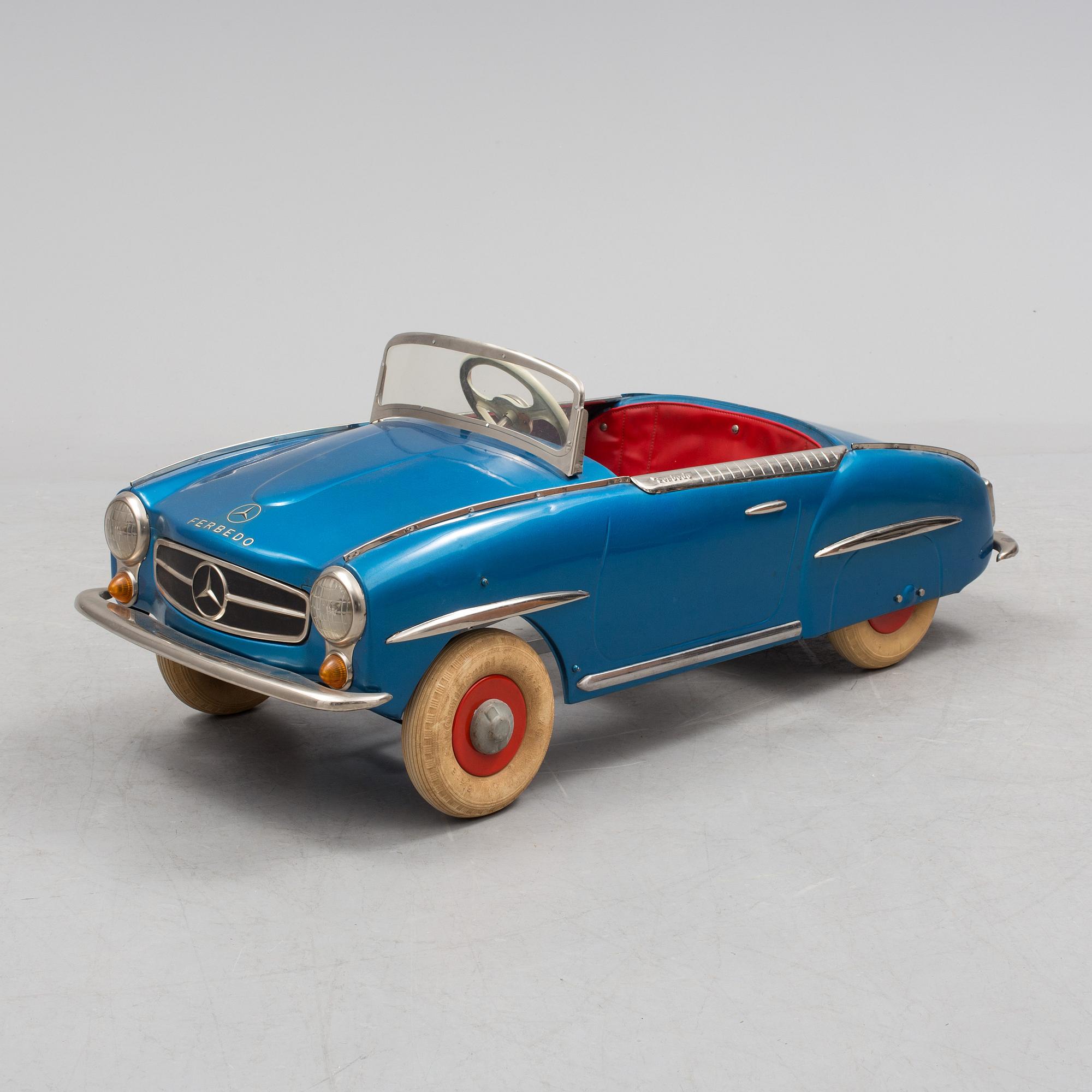 Ferbedo pedal car best sale