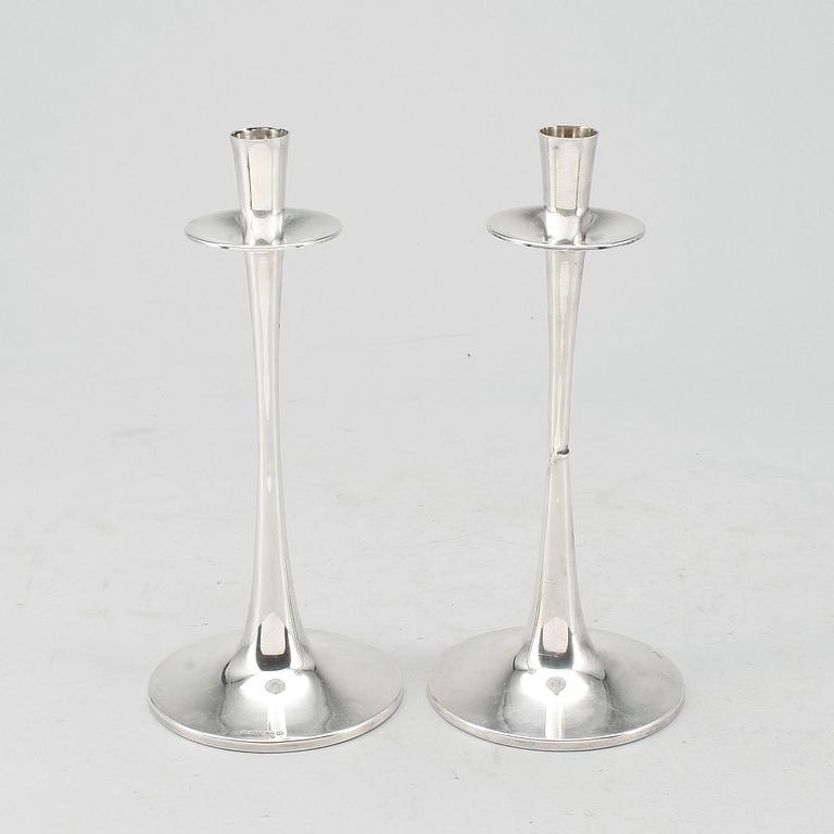 LJUSSTAKAR, ett par, silver, MGAB Uppsala, 1966.