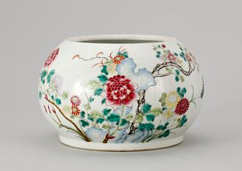 SKÅL, porslin, Kina. 1800-tal.