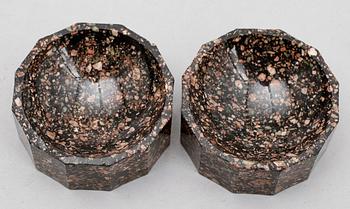 SALTKAR, 1 par, porfyr, 1800-/1900-tal.
