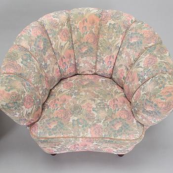 A pair of late 20th century armchairs.