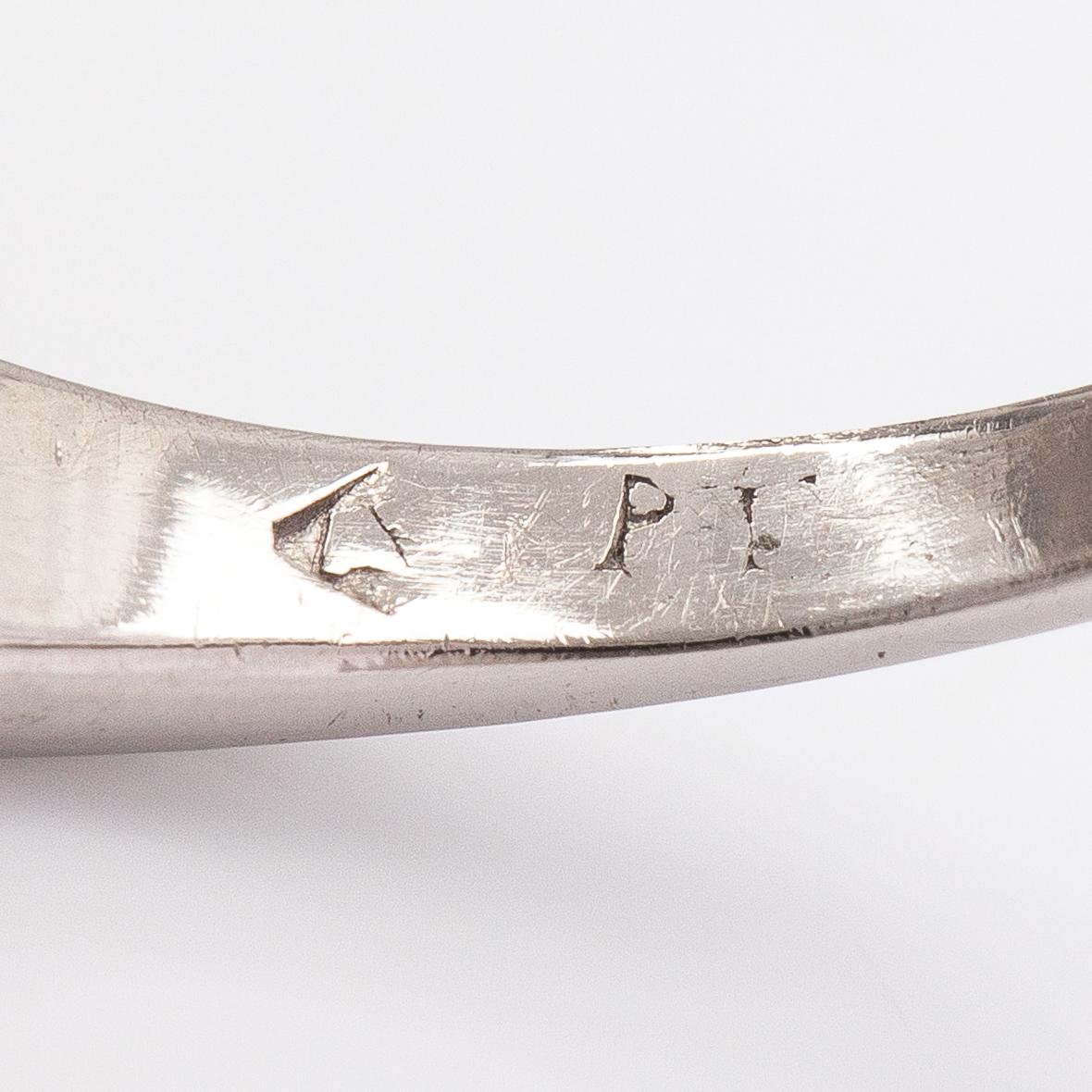 Ring, platina, gammal- och rosenslipade diamanter och odalde pärlor.