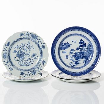 A group of nine Chinese blue and white export porcelain plates, Qing dynasty, 18th and 19th century.