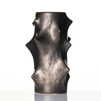 Knud Basse, vaser, två stycken, keramik, "Rosentorn", Michael Andersen & Son, Bornholm, Danmark.