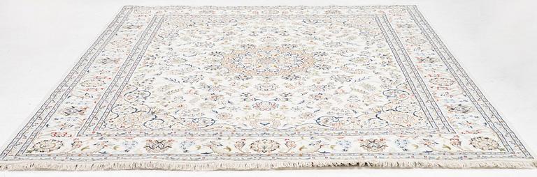 Matta, Nain, ca 305 x 245 cm.