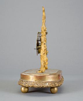 BORDSPENDYL, märkt Roja Paris, 1800-talets andra hälft.