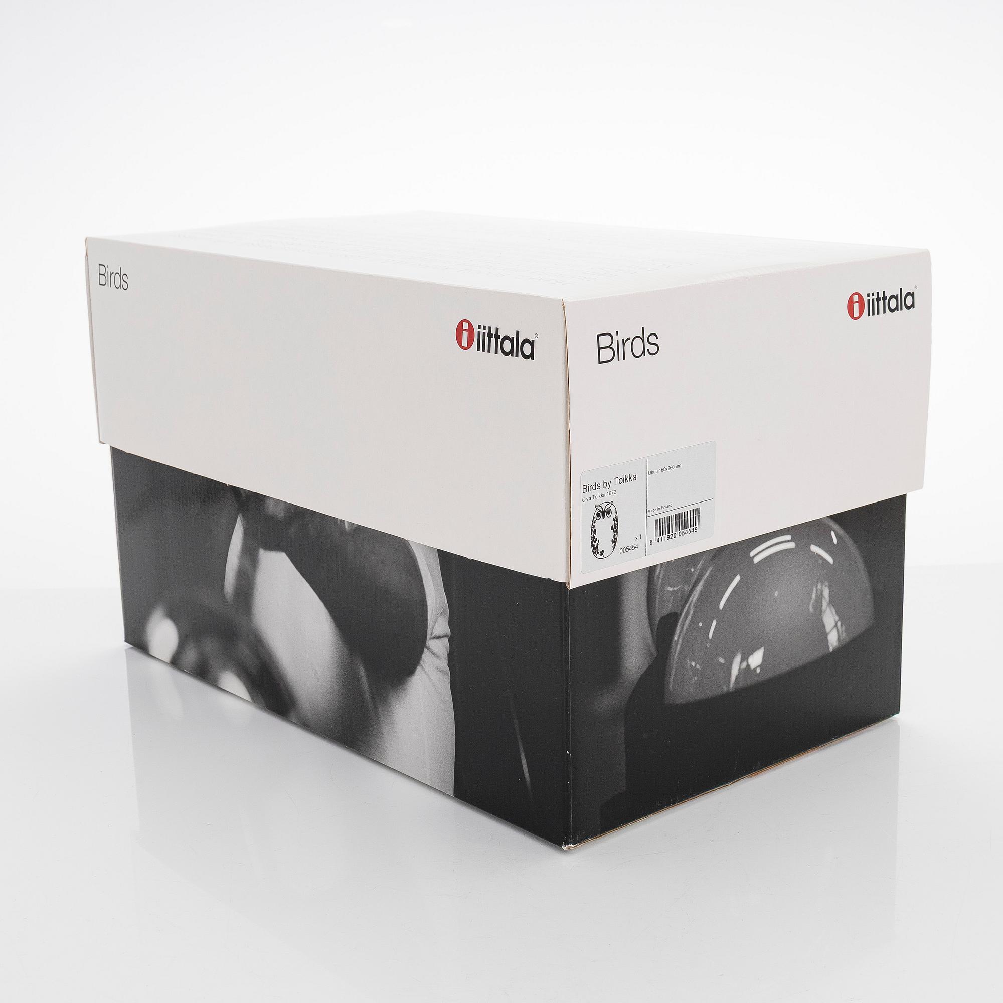 Oiva Toikka, A glass bird, 'Uhuu', signed O. Toikka Nuutajärvi.