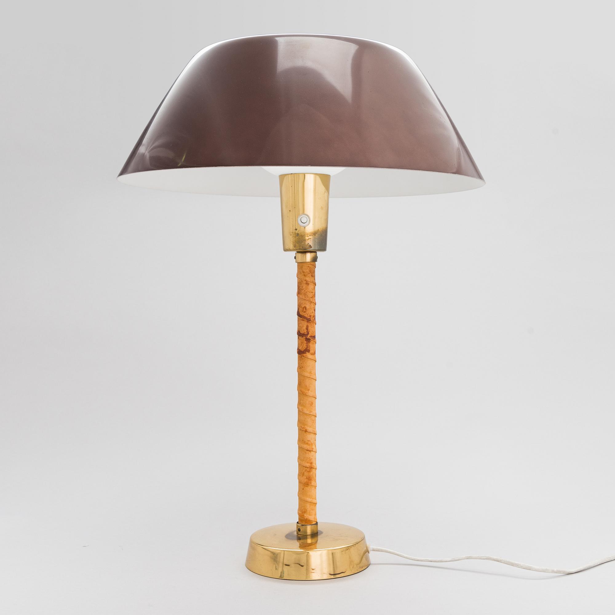 Lisa Johansson-Pape, bordslampa, "Senator", Orno. Modellen formgiven 1947.