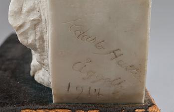 KAARLO HALTIA, marmoriveistos, signeerattu ja päivätty 1917.