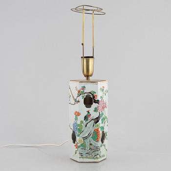 A porcelain hat stand made into a table lamp, China, early 20th century.