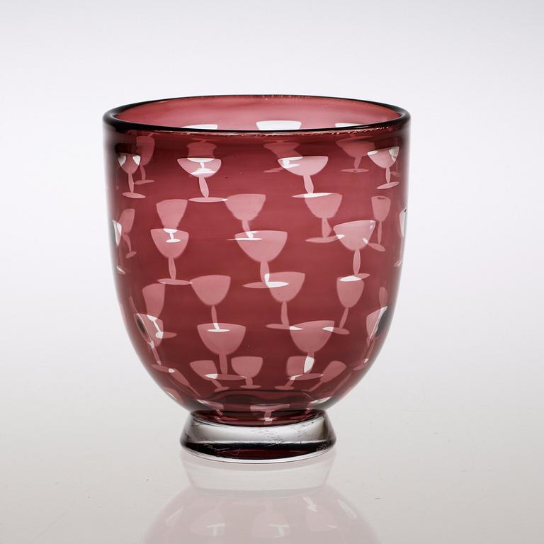 An Edward Hald 'Slipgraal' glass vase, Orrefors 1945.