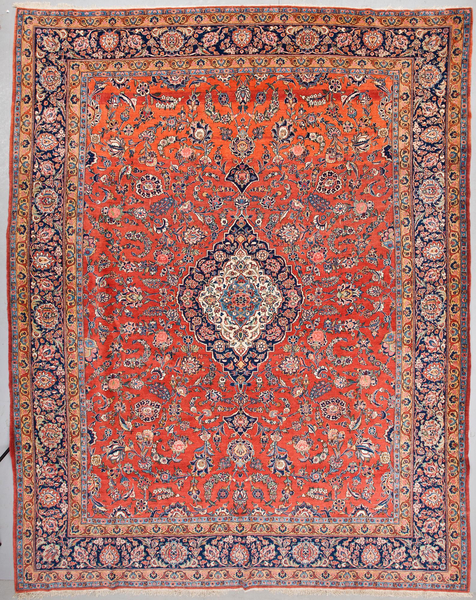 MATTA, semiantik, Keshan, ca 406 X 316 cm.