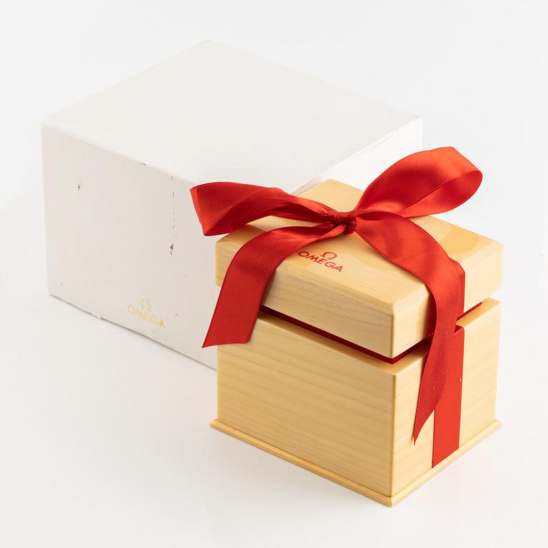 Omega, De Ville, Ladymatic, Co-Axial, "Diamond Dial", Chronometer, armbandsur, 34 mm.