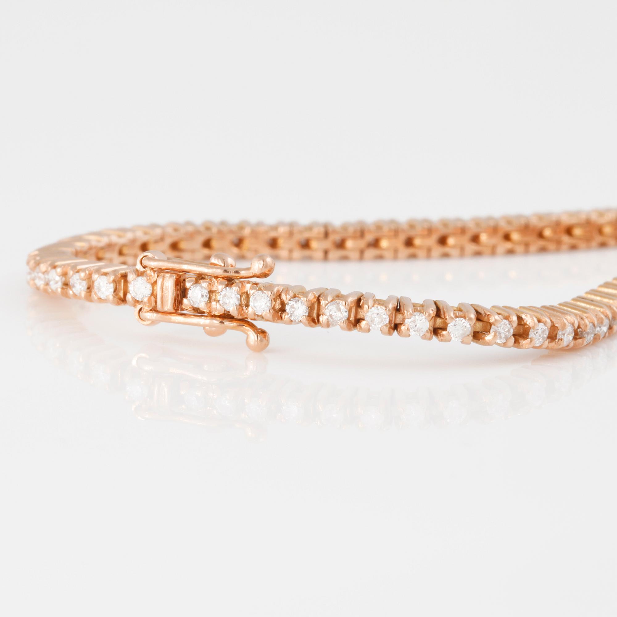 ARMBAND, sk tennisarmband, med briljantslipade diamanter ca 0.90 ct.