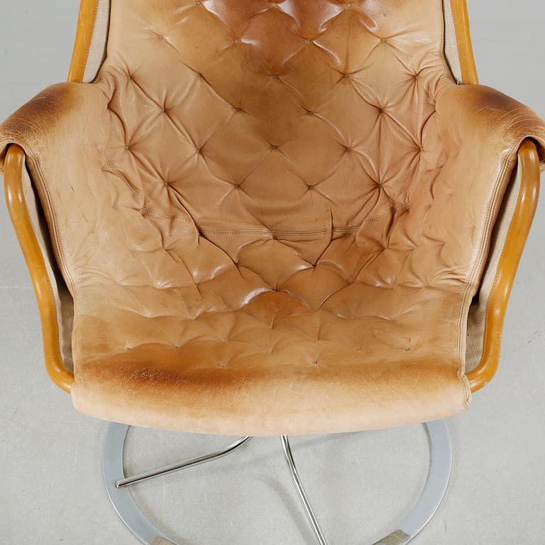 A late 20th centruy "Jetson" chair, designed by Bruno Mathson for Dux.