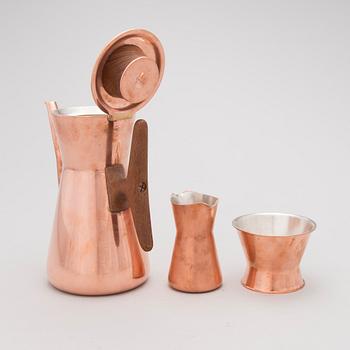 A late 20th Century Tapio Wirkkala four part copper and hardwood coffee set, Kultakeskus Finland.