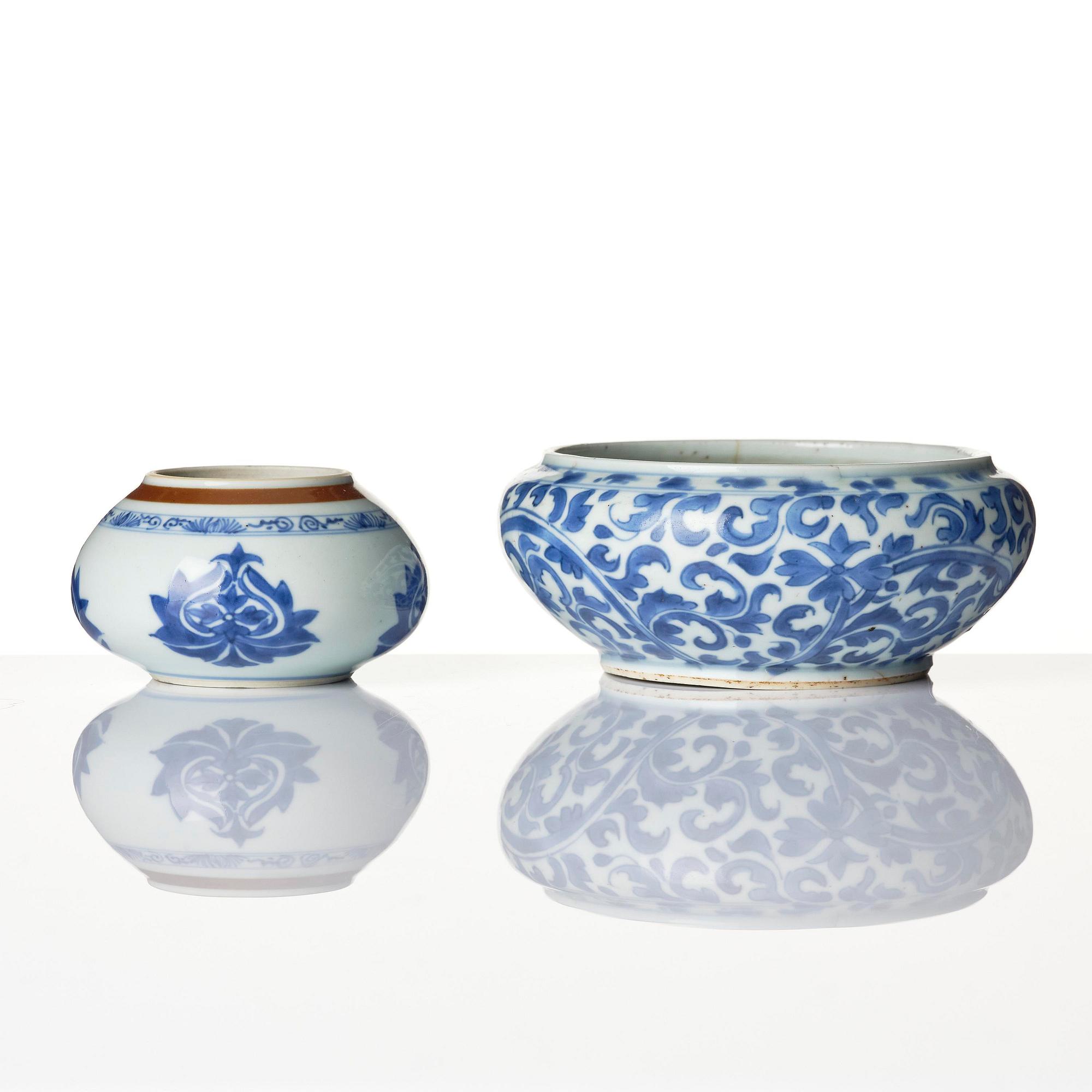 Two blue and white brush washers, Qing dynasty, Kangxi (1662-1722).