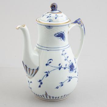 A set of thirty 'Musselmalet' and 'Sommerfugl' porcelain service pieces, Bing & Grøndahl, Denmark.