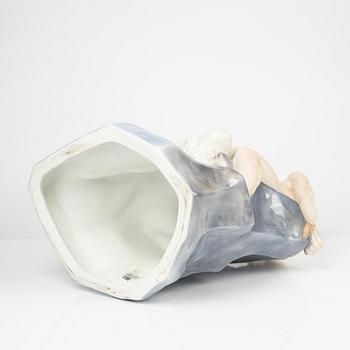 Royal Copenhagen, figurin, porslin, ”Kyssen”, Danmark, 1969-73.