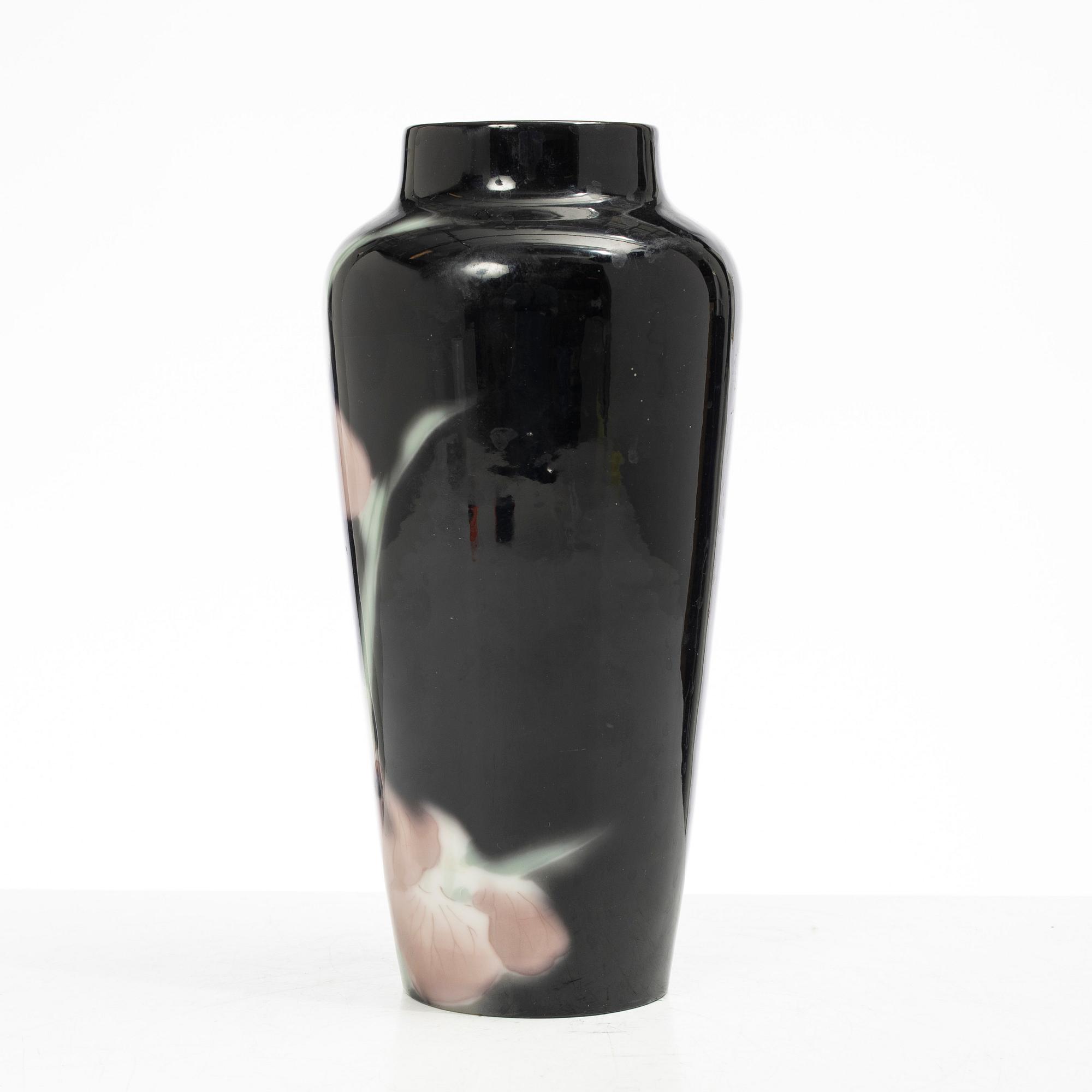 A porcelain "Rörstrand-Noir" vase, Rörstrand Sweden, 1930s.