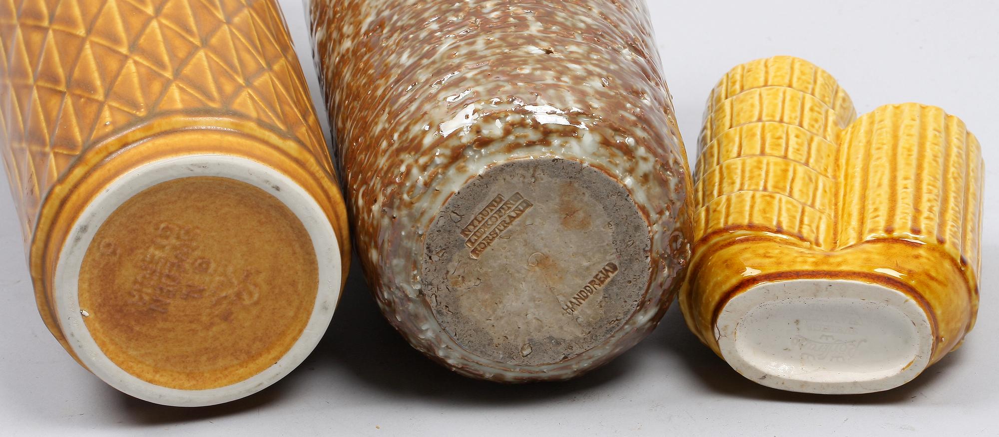 PARTI STENGODS, 3 delar, Rörstrand. Bl a Gunnar Nylund Chamotte.