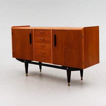 SIDEBOARD, 1900-talets mitt.