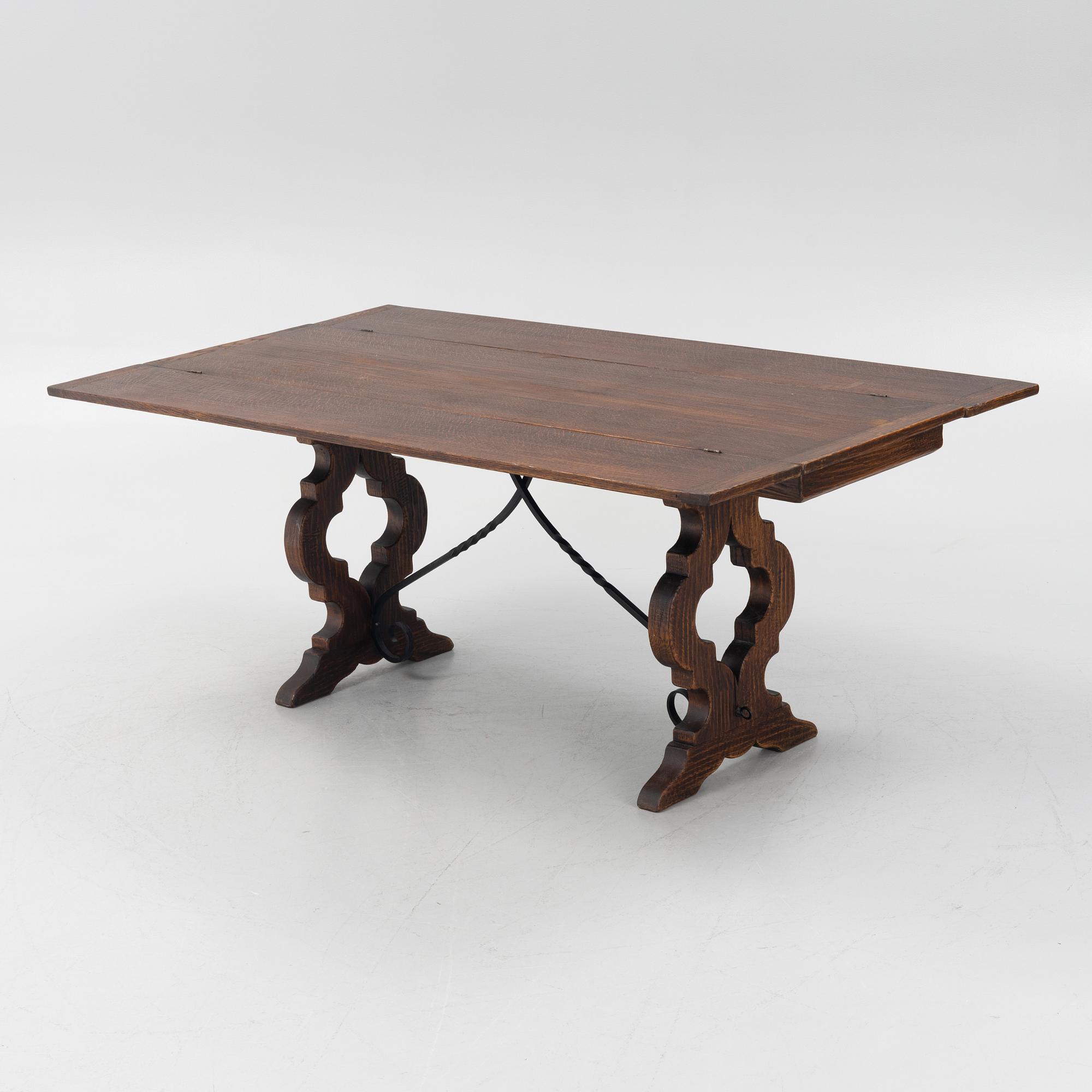Dining table, likely Spain, second half of the 20th century.
