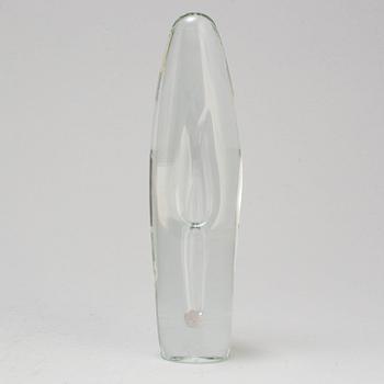 WIKTOR BERNDT, a glass vase from Flygsfors, 1959.