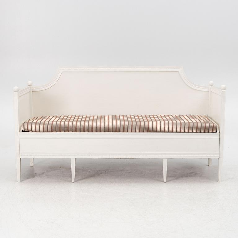 Soffa, 1800-talets början. Sengustaviansk.