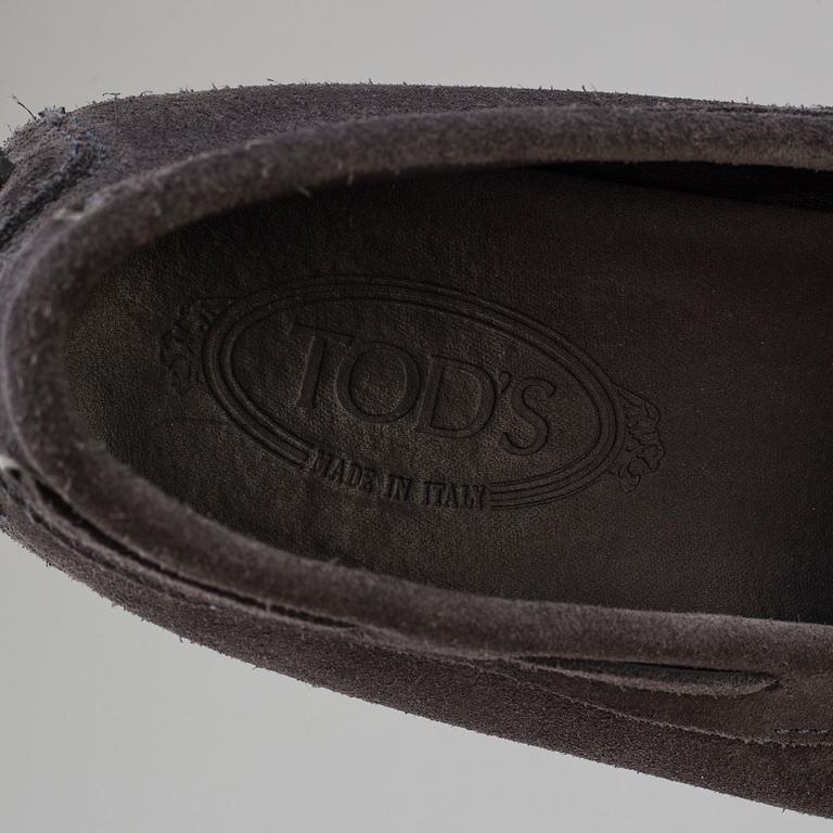 TOD'S, Loafers, size 9.