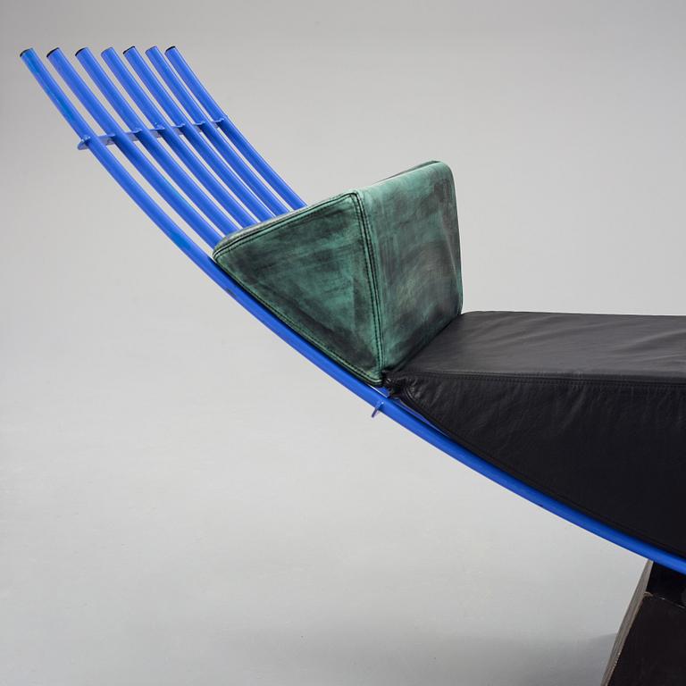 Jonas Bohlin, a 'Concav' chaise longue, Källemo, Sweden ca 1985.
