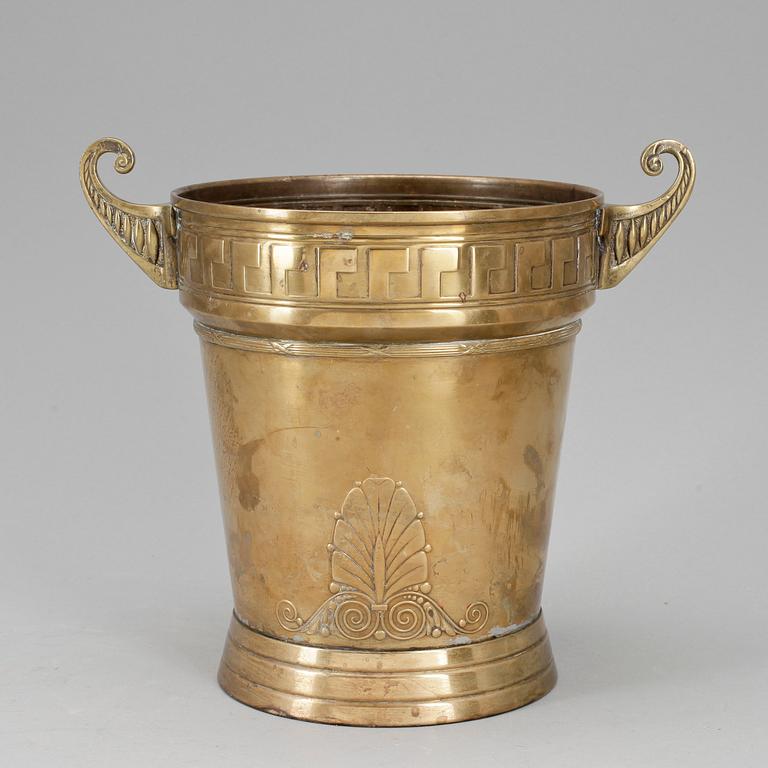 VINKYLARE, mässing, empirestil, 1800-talets andra hälft.