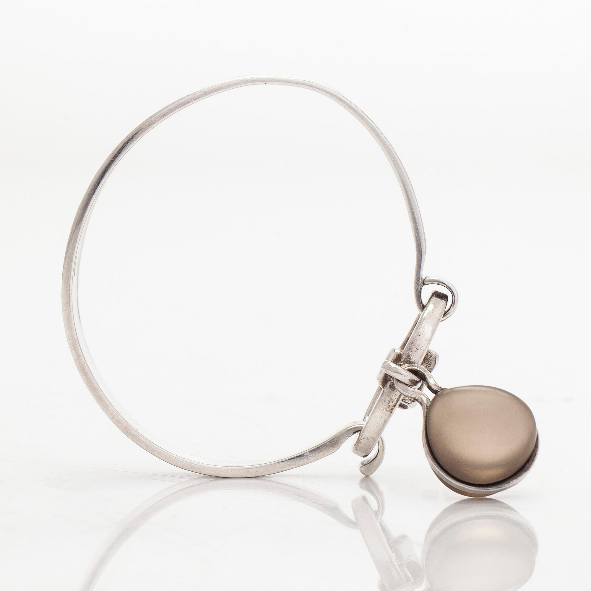 Bertel Gardberg, a sterling silver and quartz bracelet, Tammisaari 1977.