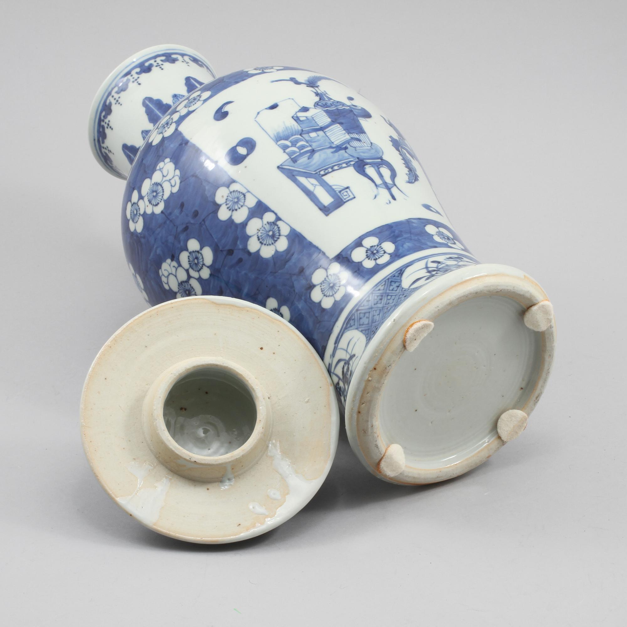 LOCKURNA, porslin, Kina, 1800-tal.