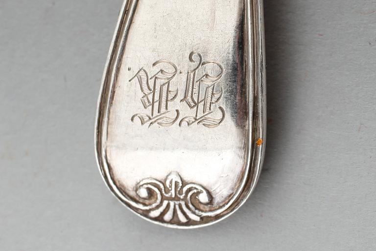 DESSERTSKEDAR, 12 st, silver, Emanuel Holmberg, Karlskrona 1840/50-tal. Vikt ca 248 g.