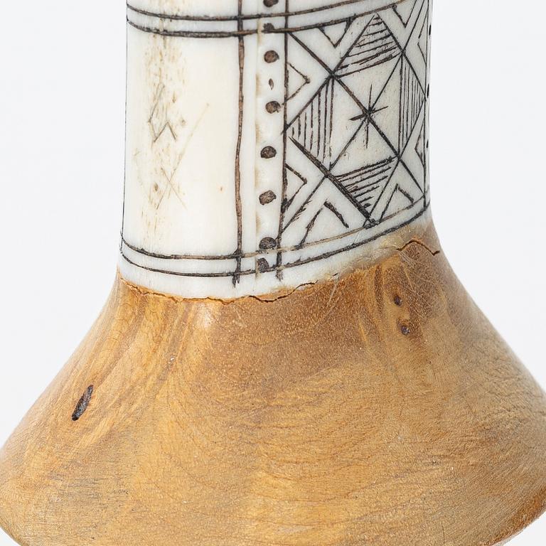 Calle Gran, stick, signed.