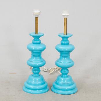 Table lamps, a pair from the later part of the 20th century.