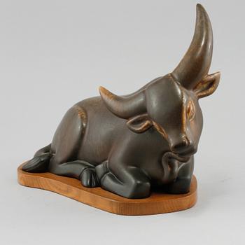 FIGURIN, stengods, Gunnar Nylund, numrerad 62/200, Rörstrand, 1900-talets andra hälft.