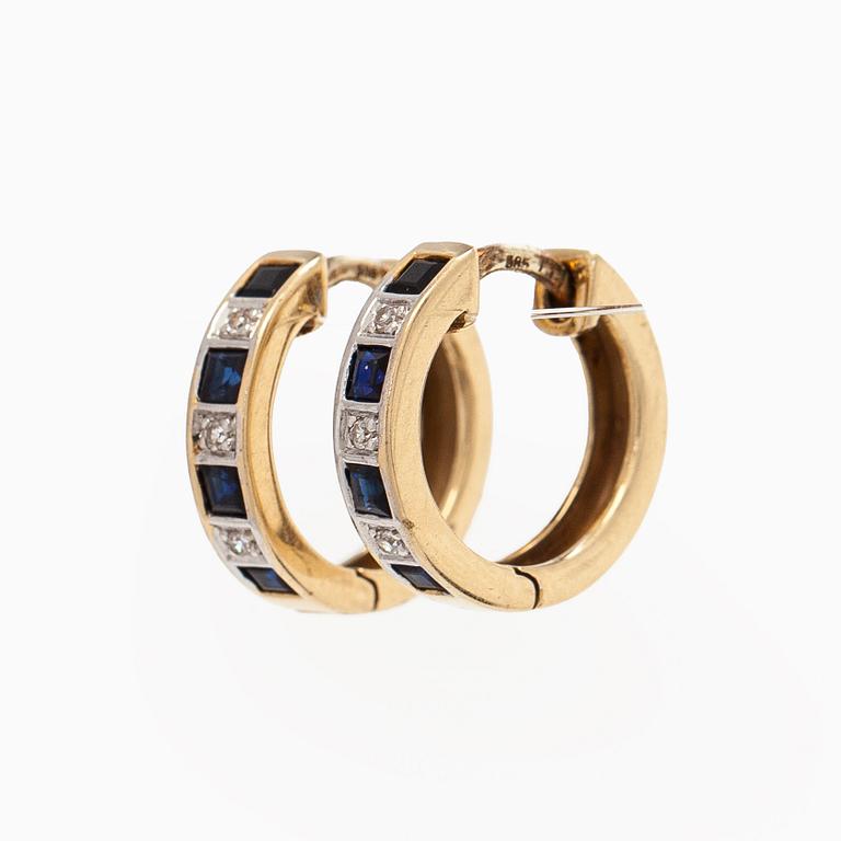 Korvakorut, 8/8-hiotut timantit, neliöhiotut safiirit, 14K kultaa.