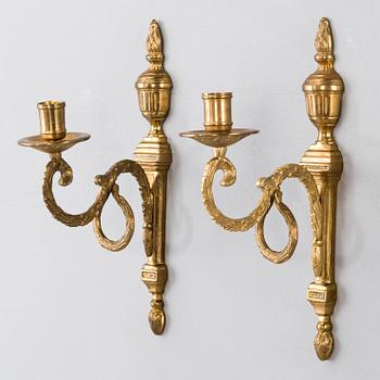 SEINÄLAMPETTIPARI, messinkiä, "Törne", Ikean 1700-luvun sarjaa, 1990-luku.