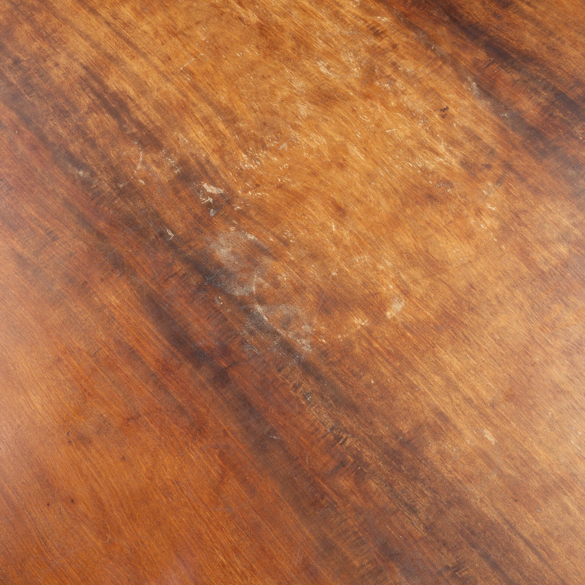 A Skandivanian dining table, 1950's/60's.