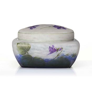 Daum Frères, an Art Nouveau cameo glass lidded bowl/bonbonnière, Nancy, France.