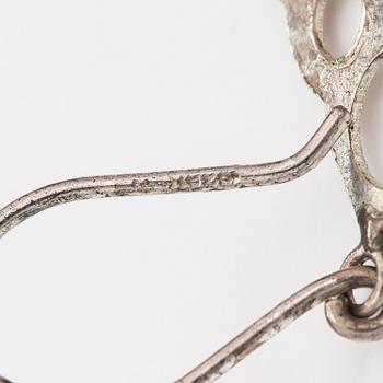 Liisa Vitali, Örhängen "Pitsi", sterlingsilver. Kultakeskus.