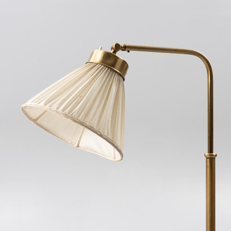 Josef Frank, golvlampa, modell 1842, Firma Svenskt Tenn.