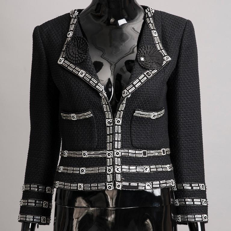 KAVAJ, Chanel.