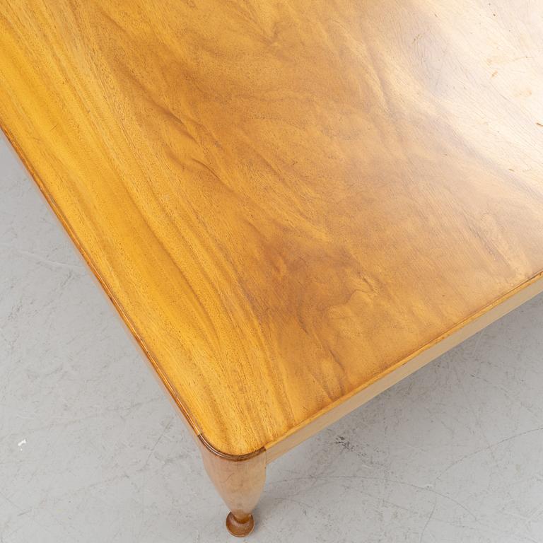 Josef Frank, a 'Diplomat' veneered coffee table, Firma Svenskt Tenn, prior to 1985.