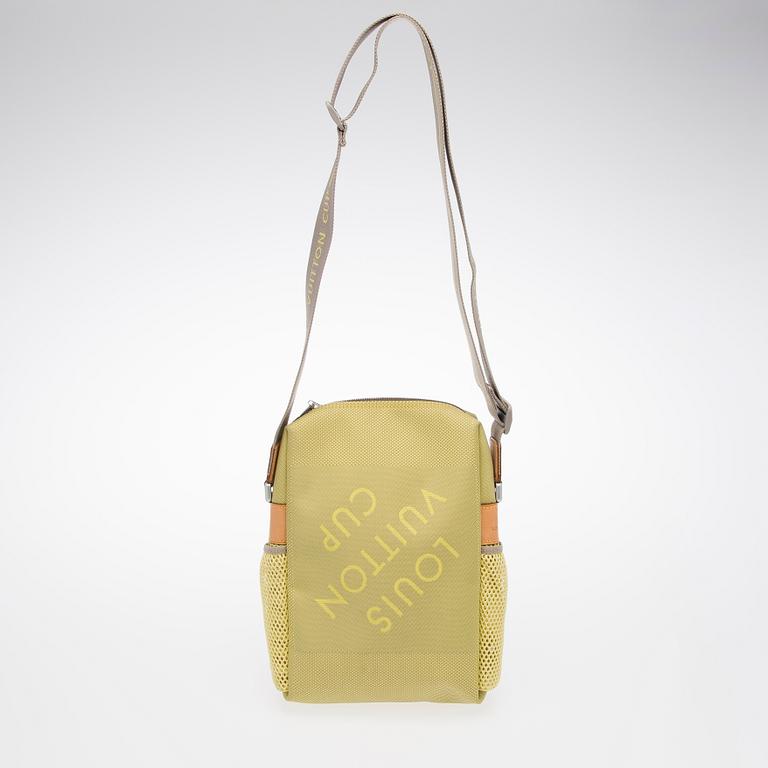 LOUIS VUITTON, Weathery LV Cup 2003, VÄSKA.