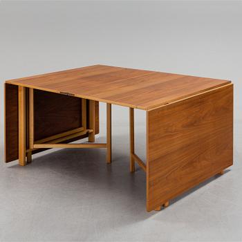 A "Maria Flap" gateleg table by Bruno Mathsson for firma Karl Mathsson, Värnamo.